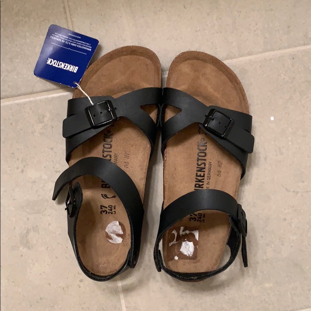 Never worn before Birkenstock sandals